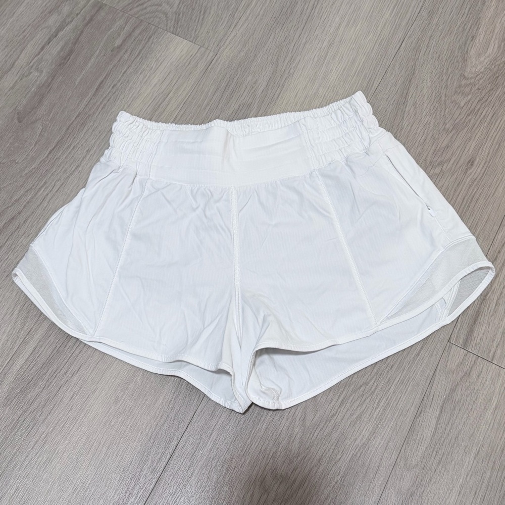Lululemon Hotty Hot HR 2.5” White Shorts